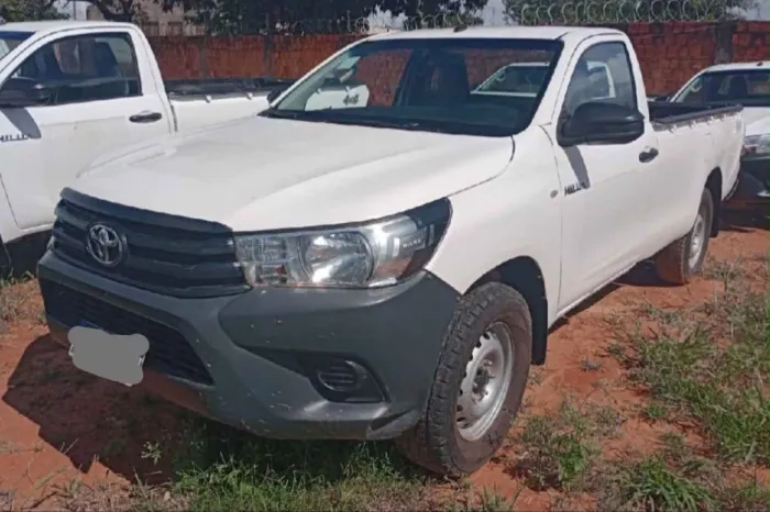 Toyota Hilux CS 4X4 2.8 TDI Diesel Mec. 2022