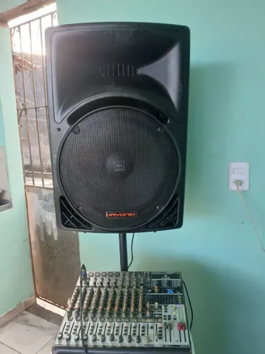 VENDO CAIXA DE SOM JBL