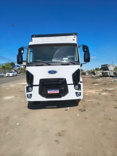 Vendo Ford cargo 17-19