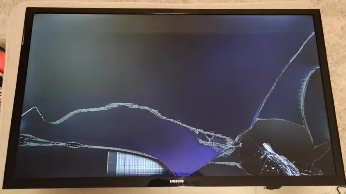 TV Samsung 32 Polegadas Tela Quebrada