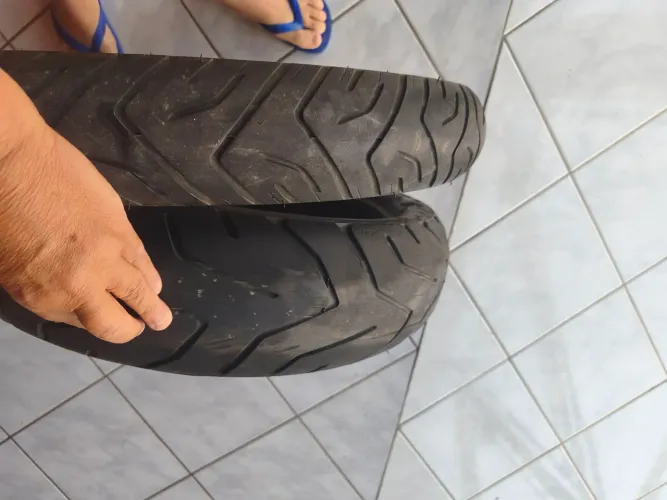 PNEUS 150/70/17 e 90/90/21..