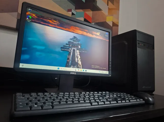 PC Completo Fortrek Intel Core i3