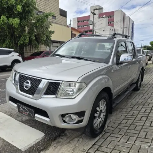 Nissan Frontier SL CD 4X4 2.5tb Diesel AUT 2014