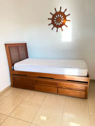 Bicama de Solteiro em Madeira Maciça com 3 Gavetas - Excelente Estado