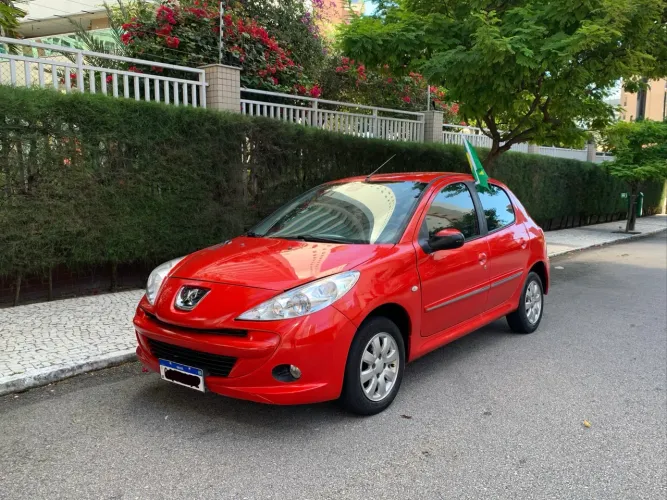Peugeot 207 XR Sport 1.4 Flex 8V 5P 2012