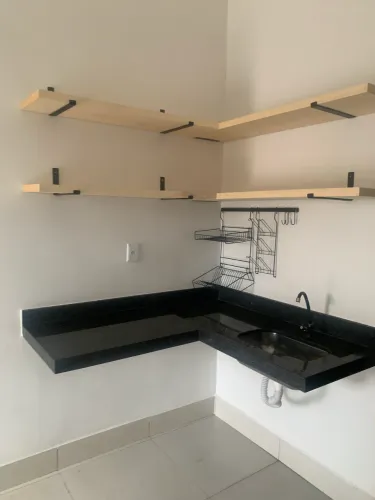 Alugo quitinete/loft