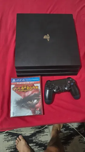 PS4 pro impecável 1tb 1 jogo cabos 1 controle. Última versão de PS4 pro. 1650