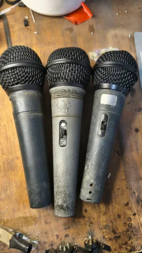 Vendo 3 microfones com cápsula mxt