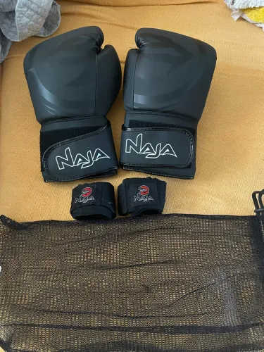 Par de luvas NAJA com bandagem