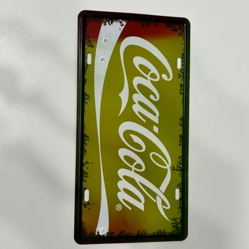 Placa de carro para quem é fã da coca cola