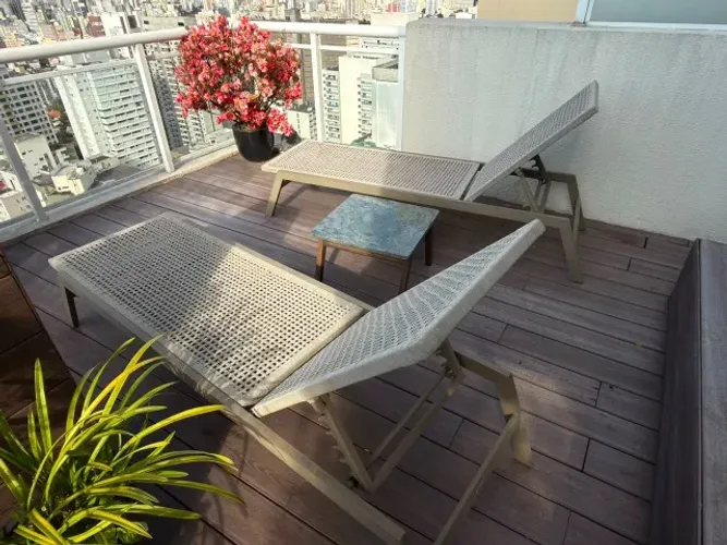 Espreguiçadeiras reclináveis em fita náutica trançada