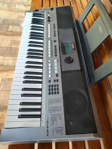 Teclado Yamaha psr-e 443