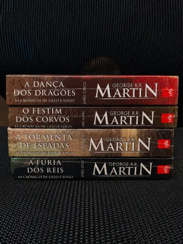 Livros - As Cronicas de Gelo e Fogo 2, 3, 4 e 5 (Lacrado)