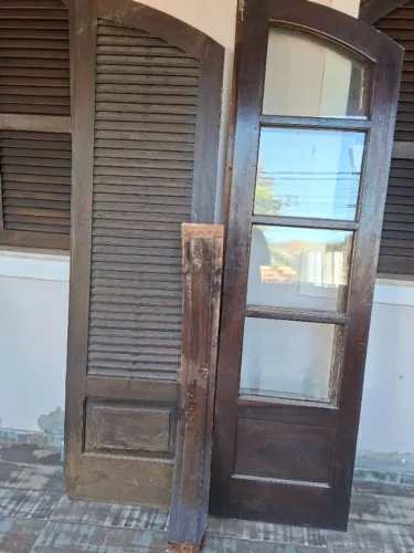 Porta Colonial 4 abas em madeira maciça 2,10x 1,20