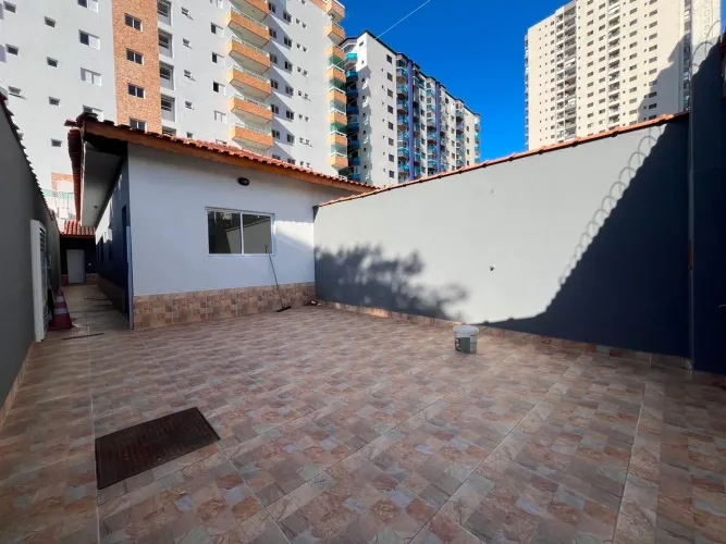 Casa com 2 dormitórios à venda, 72 m² por R$ 695.000,00 - Vila Guilhermina - Praia Grande/