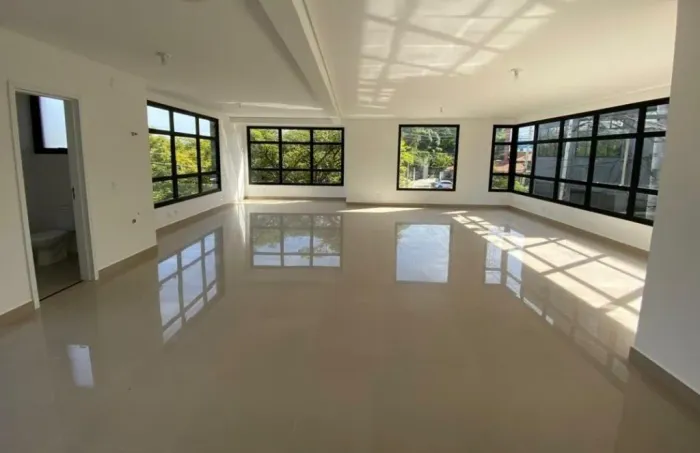 SALA COMERCIAL PARA LOCAÇÃO EM SANTANA DE PARNAÍBA