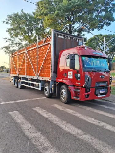 Ford Cargo 2429 2015