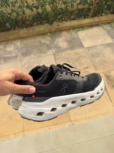 Tênis Cloudrunner ON 3