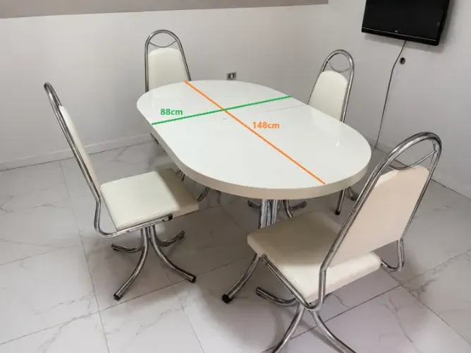 Mesa 4 cadeiras