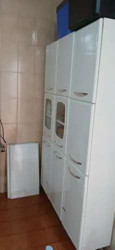 Armários de aço com balcão 