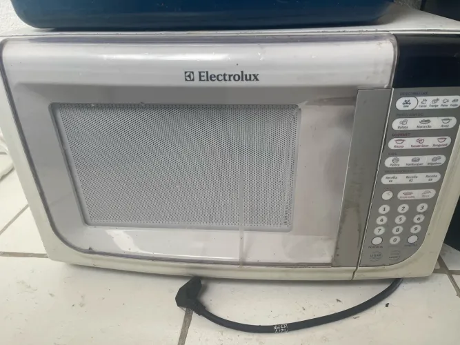 Microondas Electrolux com defeito