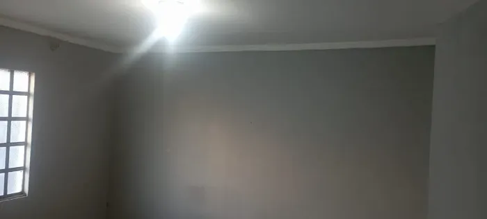 Alugo casa