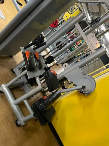 Máquina de Glúteo Horizontal com 80kg