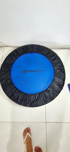 Jump MEGAGYM 36 molas, com saia de proteção