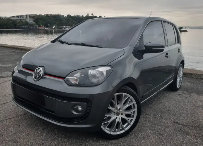 Volkswagen Up! Move 1.0 TSI Total Flex 12V 5P 2016