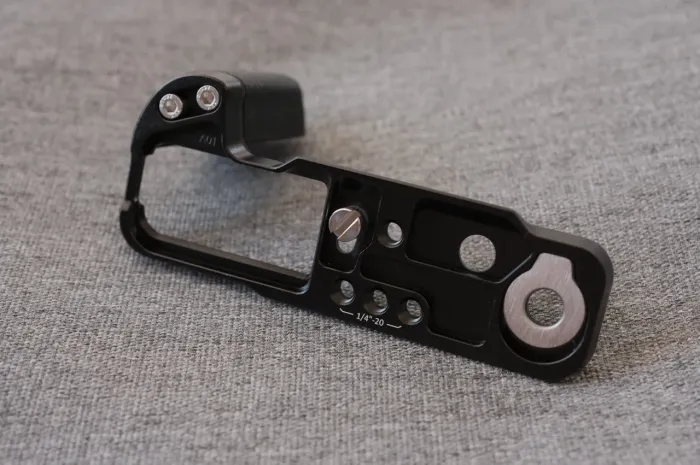 L-Bracket / Grip SmallRig p/ Fujifilm X100VI