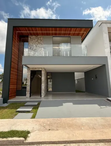 QUINTA DAS ORQUÍDEAS - Casa duplex com Piscina, 4 suítes, 2 vgs de garagem.