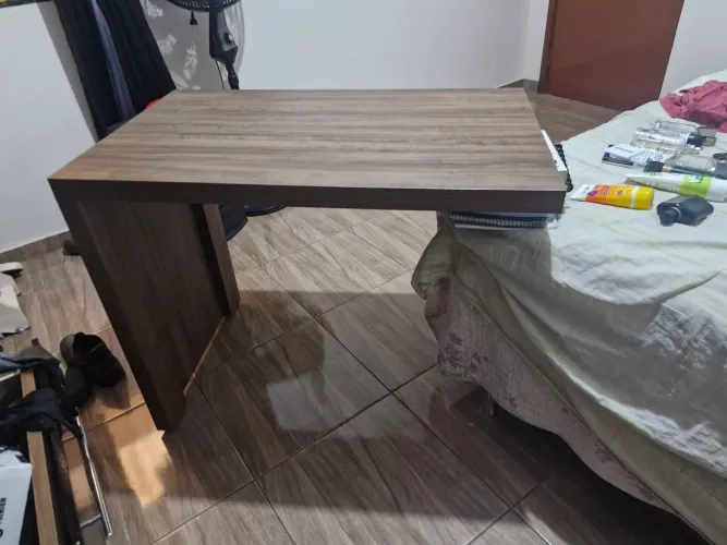 Mesa Escrivaninha de fixação na parede