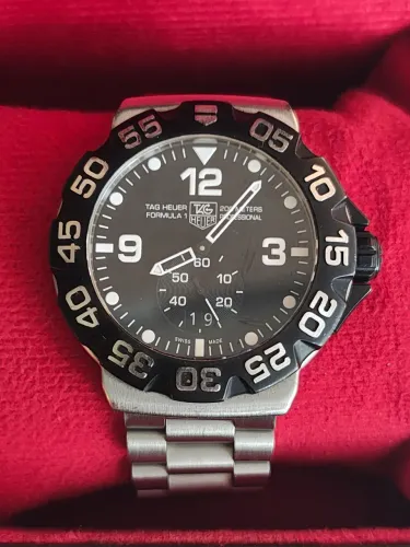 Relógio TAG HEUER Formula 1 Big Date Quartz 44mm