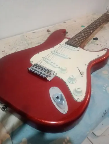 Guitarra Mg 22