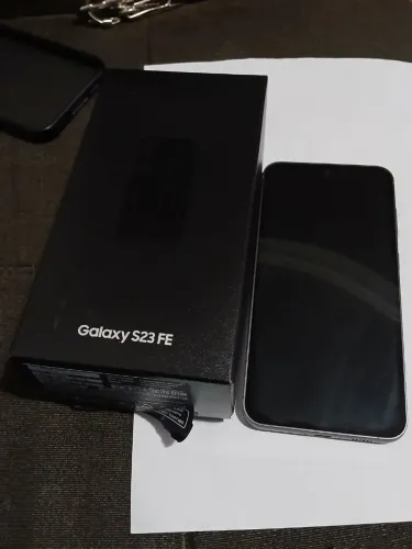 Celular s23 fe sem detalhes