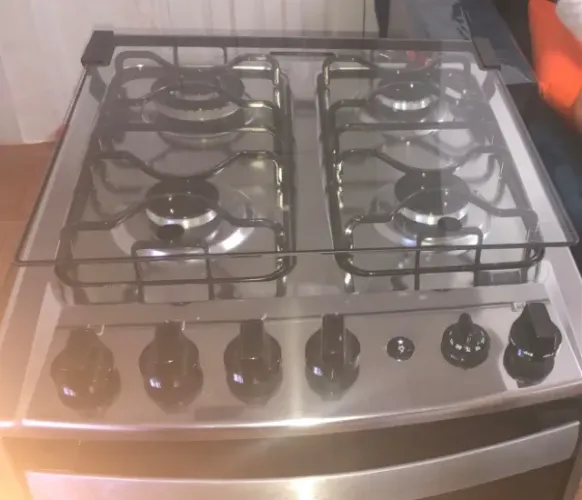 ? VENDO FOGÃO DAKO 4 BOCAS COM GRILL, Fogão seminovo, usado apenas 1 vez
