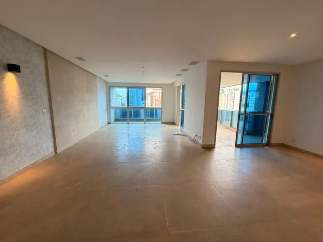 Apartamento com 4 quartos para alugar em Belo Horizonte