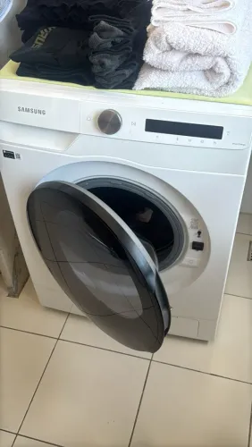 Maquina de lavar roupas