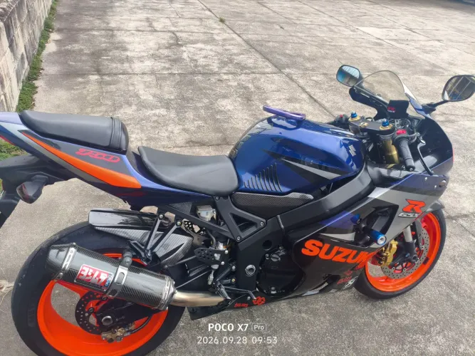 Srad 750 ano 2005 baixa km