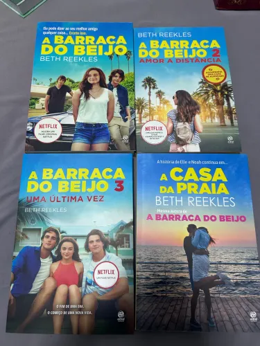 Lote de livros barraca do beijo