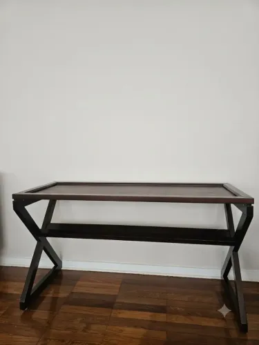 Aparador marca Breton<br>150 x 55 x Altura 79 cm