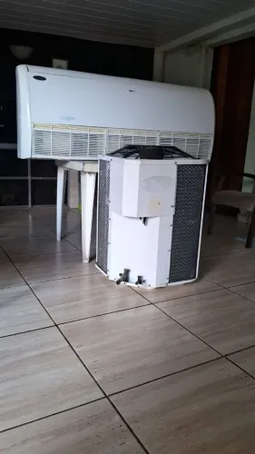 Ar condicionado Carrier 60.000 BTU's Piso teto