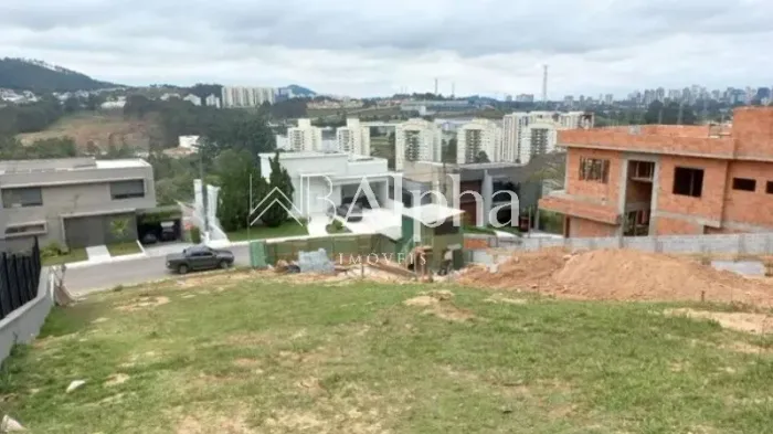 Terreno à venda em Alphaville - Condomínio Alphasitio - Santana de Parnaíba - SP