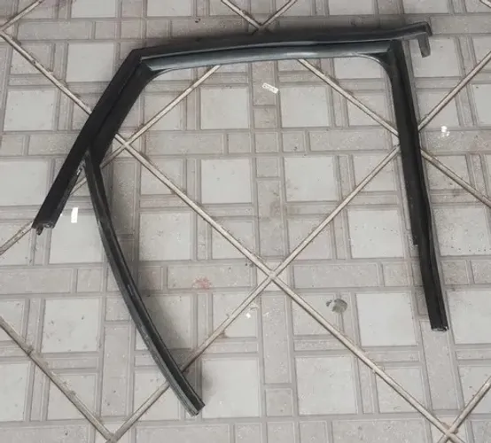 Borracha Vedação Porta Traseira Direita Audi Q3 2016 Preto