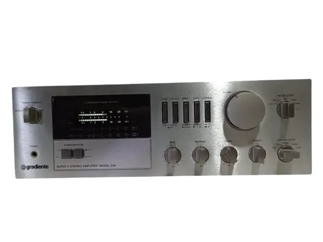 Gradiente Model 246 Amp Super A - Pessoas Exigentes