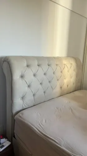 Cabeceira estofada