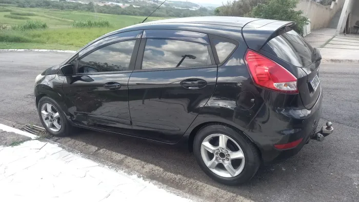 Ford Fiesta 1.5 16V Flex Mec. 5P 2015