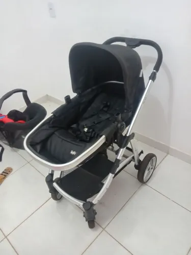 Carrinho moises+bebê conforto