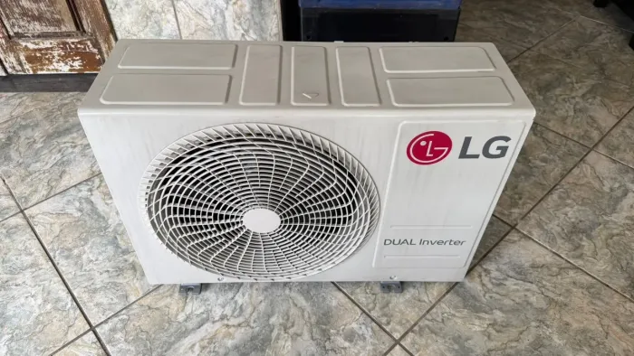 Ar-Condicionado Split LG Dual Inverter 12.000 BTUs - 220V