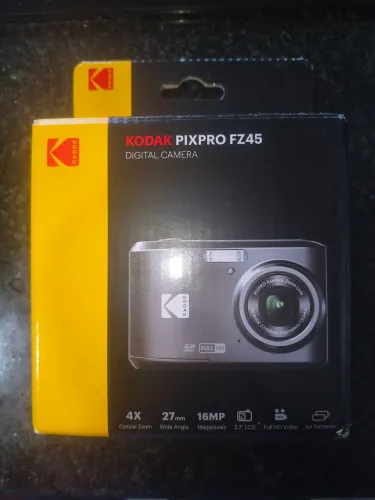 Vendo câmera importada nova na caixa marca Kodak pixpro fz45 digital camera